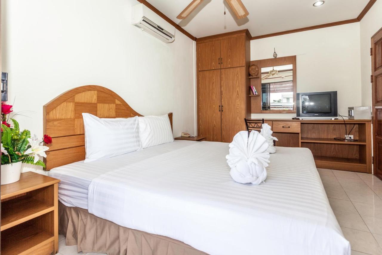 Andaman Sea Patong Hotel Bagian luar foto