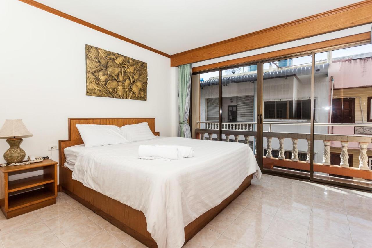 Andaman Sea Patong Hotel Bagian luar foto