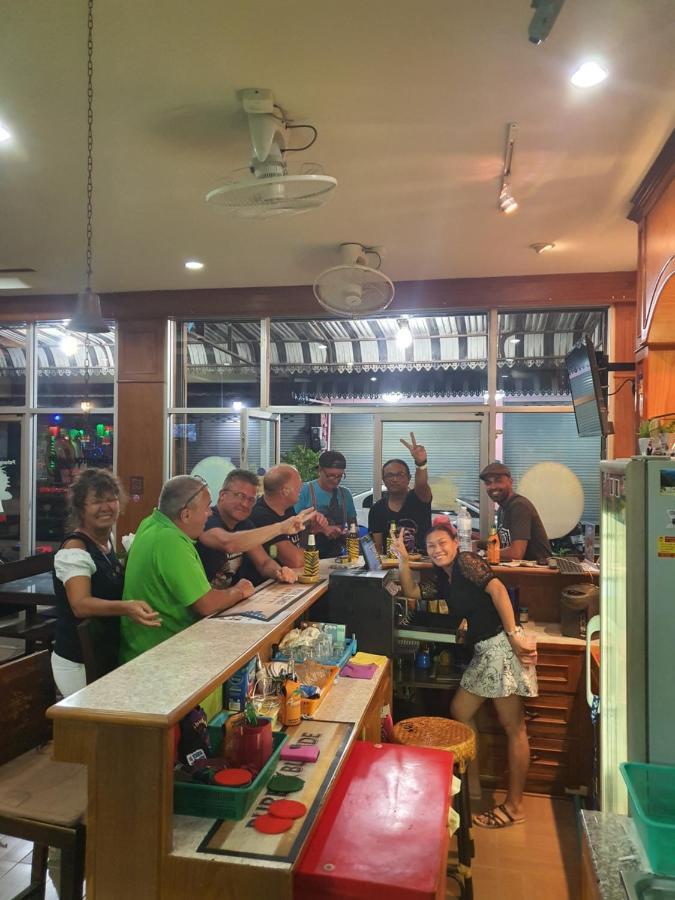 Andaman Sea Patong Hotel Bagian luar foto
